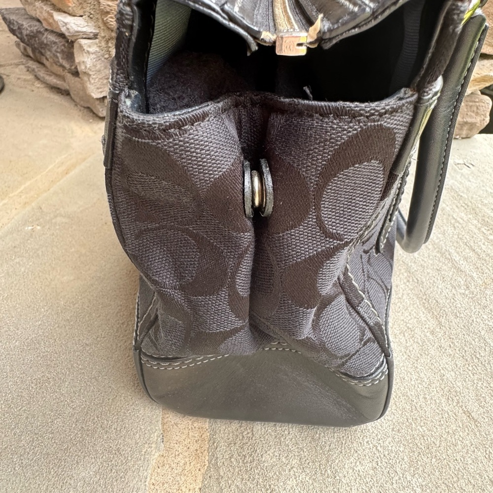 💫Coach Black Satchel Bag with Structured Design💫 - Picture 5 of 7